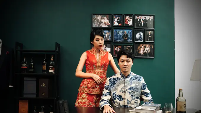 Memilih Batik untuk Pasangan dengan Nuansa Orinetal dan Jawa saat Kondangan Hingga Pernikahan