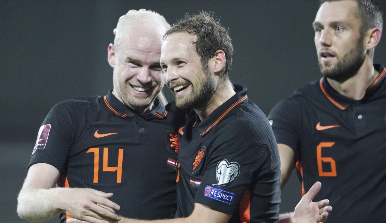 Hasil ini mengukuhkan posisi Belanda di puncak klasemen sementara dengan 16 poin dari 7 pertandingan. Sementara Latvia harus tertahan di peringkat ke-5. (AP/Roman Koksarov)