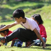 Anak yang tak bisa diam bukan berarti nakal, melainkan kreatif dan penuh rasa ingin tahu. Dengan bimbingan tepat, energinya bisa berkembang menjadi potensi hebat. (Foto: ganesvsk/Pixabay)