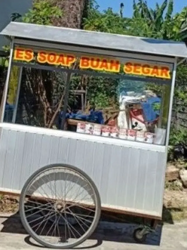 6 Cara Promosi Penjual Es Campur Ini Nyeleneh, Bikin Ngakak