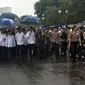 Jokowi-JK Jalan ke Monas Ikut Salat Jumat Bersama Massa Demo 212. (Biro Pers Setpres)