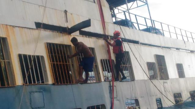 KM Lestari Maju kandas