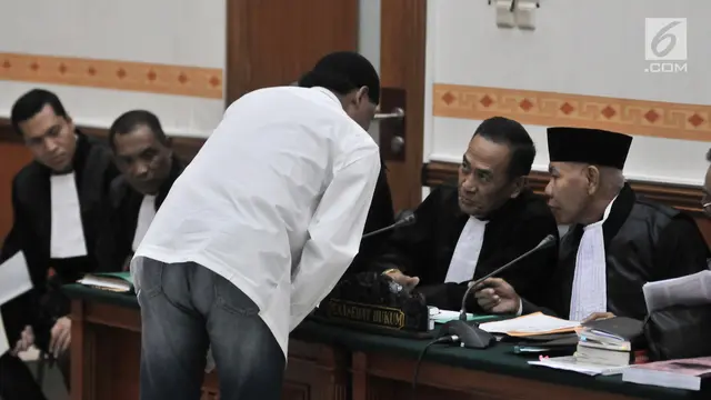 Berpeci Hitam, Hercules Jalani Sidang Perdana di PN Jakbar
