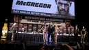 Suasana konferensi pers Floyd Mayweather Jr. dan Connor Mcgregor di MGM Grand, Las Vegas, (23/8/2017). Mereka akan bertarung pada 26 Agustus 2017 atau Minggu pagi. (AFP/John Gurzinski)