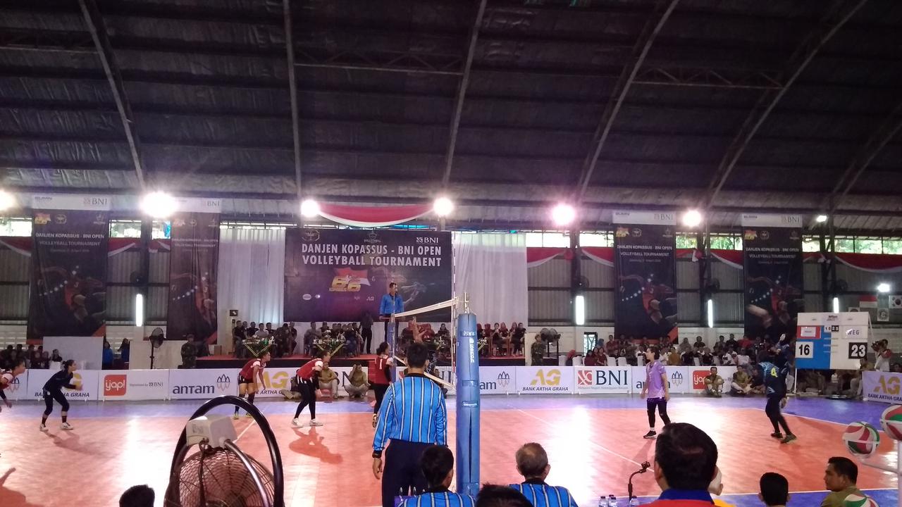 Tim WEG Kampiun Turnamen Voli Danjen Kopassus 2018