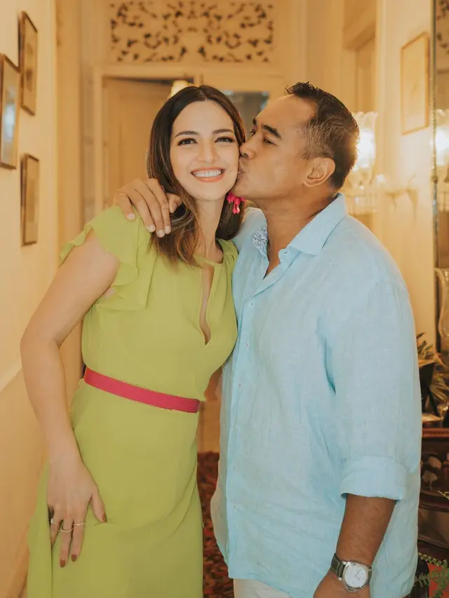 Nia Ramadhani bersama teman-teman dekatnya (Instagram/ramadhaniabakrie)