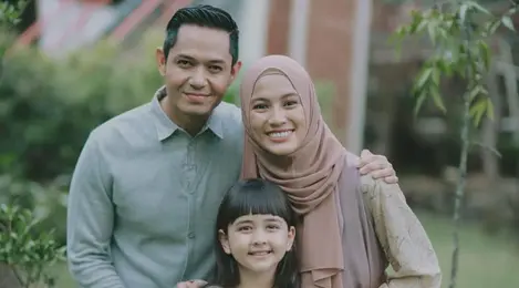 Dude Harlino Dan Alyssa Soebandono Ungkap Pesan Dalam Sinetron Cinta Amara Entertainment Fimela Com