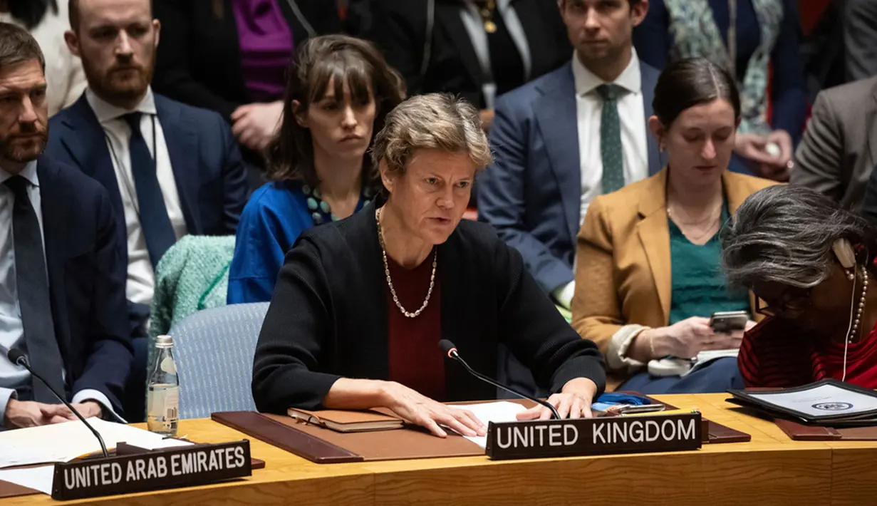DK PBB, yang beranggotakan 15 negara, menyetujui resolusi itu pada Jumat (22/12) setelah Amerika Serikat (AS) dan Rusia abstain dalam pemungutan suara. (AP Photo/Yuki Iwamura)