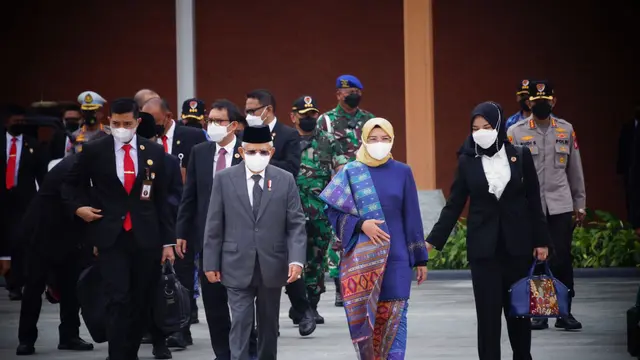 kil Presiden (Wapres) Ma’ruf Amin beserta  rombongan terbatas hari ini bertolak ke Singapura, Senin (17/10/2022).