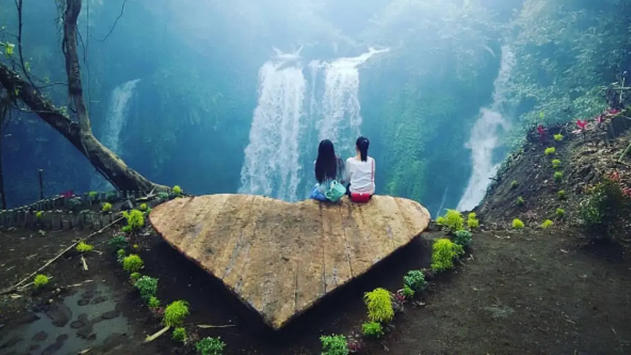 Curug Jenggala Jadi Tempat Selfie yang Ngehits di Banyumas