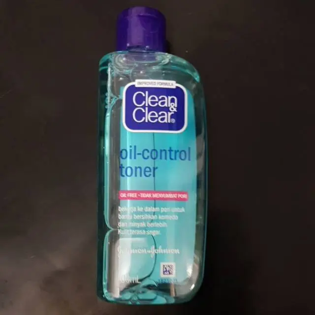 Clean & Clear Oil Control Toner