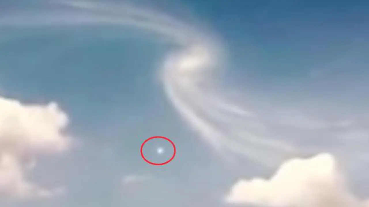 UFO pindah dimensi