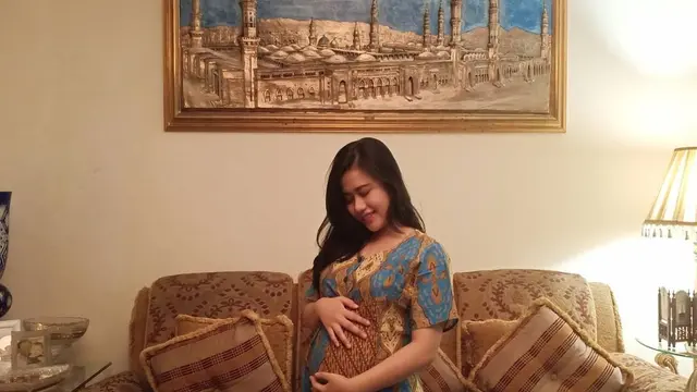 Istri Ginanjar Lahirkan Anak Pertama, Ini 6 Potret Perjalanan Kehamilannya