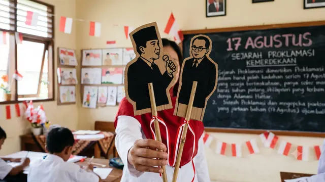Ide Hiasan 17 Agustus dari Kardus Bekas