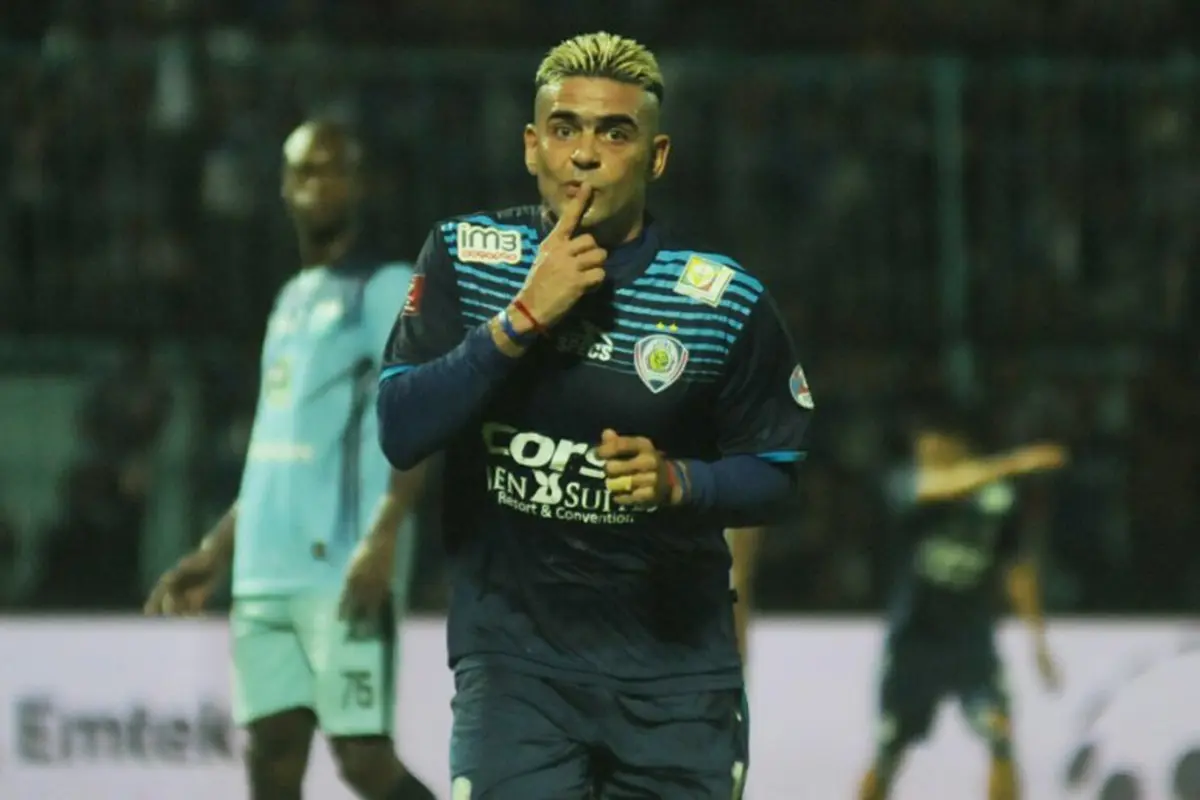 Cristian Gonzales