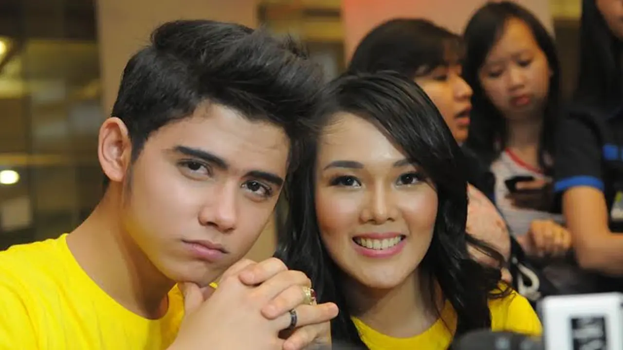 Bermesraan dengan Elvira Natalie, Aliando Syarief bikin cemburu Prilly Latuconsina? (Liputan6.com/Herman Zakharia)