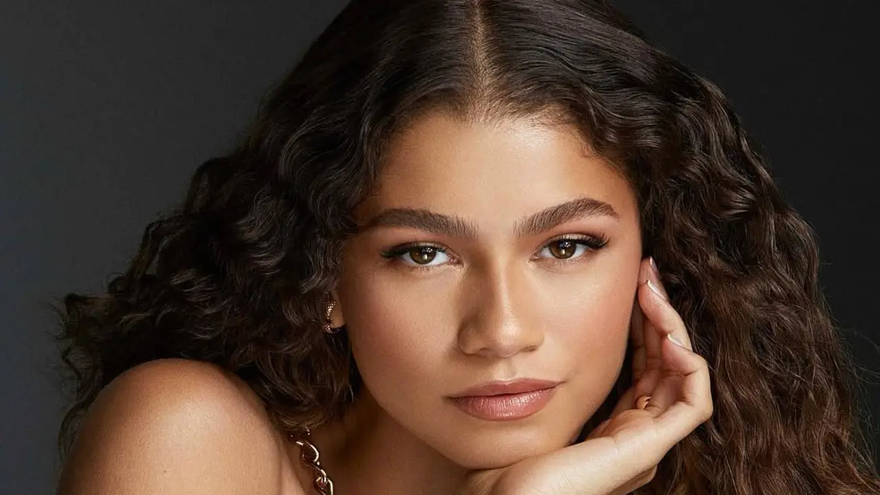 6 Potret Zendaya Jadi Pengisi Suara Tokoh Felicia di Film Shrek 5,
