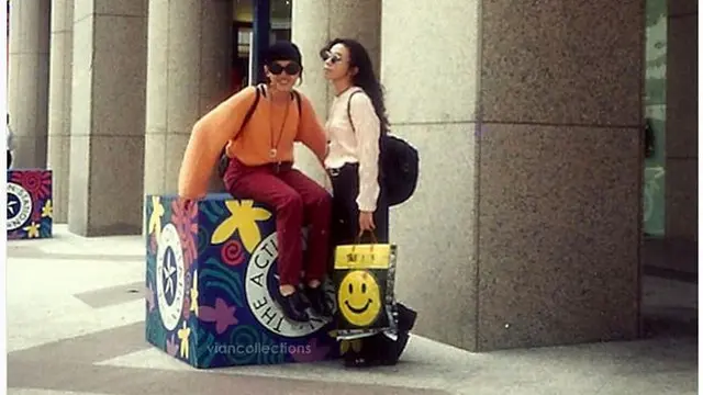 Potret Persahabatan Melly Goeslaw dan Nike Ardilla (sumber: instagram/@melly_goeslaw)
