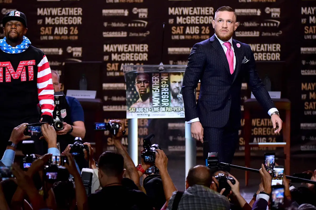 Floyd Mayweather Jr, Conor McGregor, Mixed Martial Arts