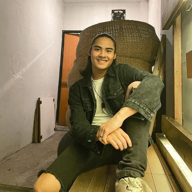 Ikuti Jejak Sang Ayah, Ini 6 Potret Renaga Tahier Anak Ferdy Vokalis Element