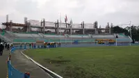 Progres pembangunan Stadion Manahan, Solo. (Bola.com/Vincentius Atmaja)