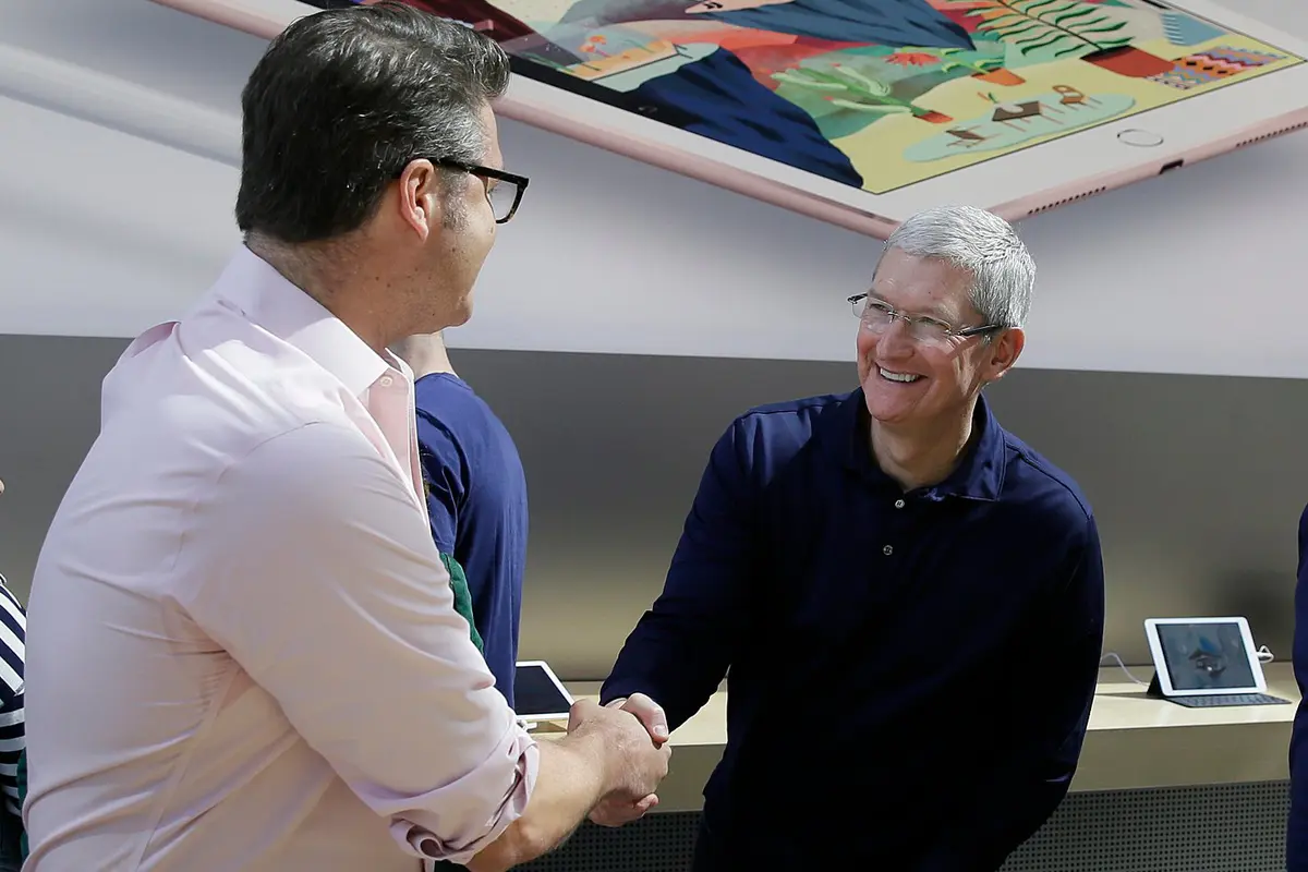 Tim Cook