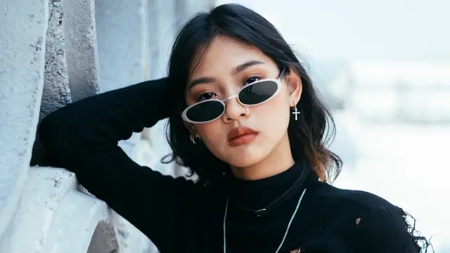 perempuan marah ketus sedih