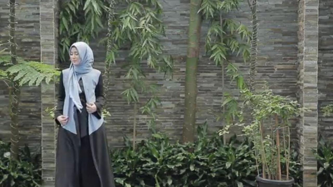 3 Gaya Outer Abaya Stylish untuk Silaturahmi Lebaran