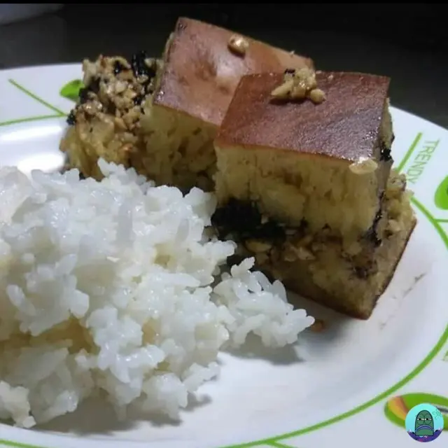 6 Potret Martabak Manis Disantap dengan Nasi Ini Bikin Gagal Lapar