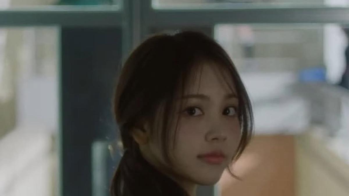 6 Potret Tampilan Perdana Carmen Idol Kpop Asal Indonesia di Trailer Debut Grup Hearts2Hearts, Dipuji Imut dan Cantik Oleh Netizen Korea