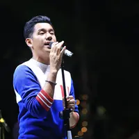 Charity Lombok (Adrian Putra/bintang.com)