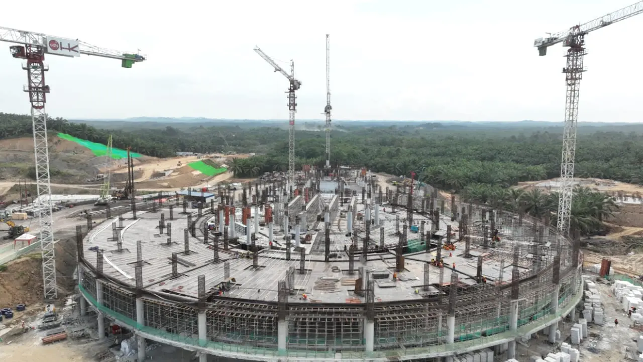 Pembangunan proyek Masjid Negara di Ibu Kota Nusantara (IKN) telah mencapai 45 persen. (Foto: Kementerian PU)