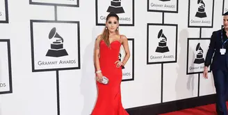 Kosmetik ternama MAC berhasil mendapuk Ariana Grande menjadi model  untuk kampanye lipstick yang bertemakan 'Viva Glam'. (AFP/Bintang.com)