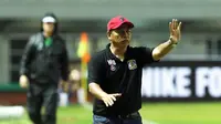 Persiba Balikpapan menunjuk Hariyadi sebagai pelatih sementara menggantikan Timo Scheunemann yang mengundurkan diri. (Liputan6.com/Helmi Fithriansyah)