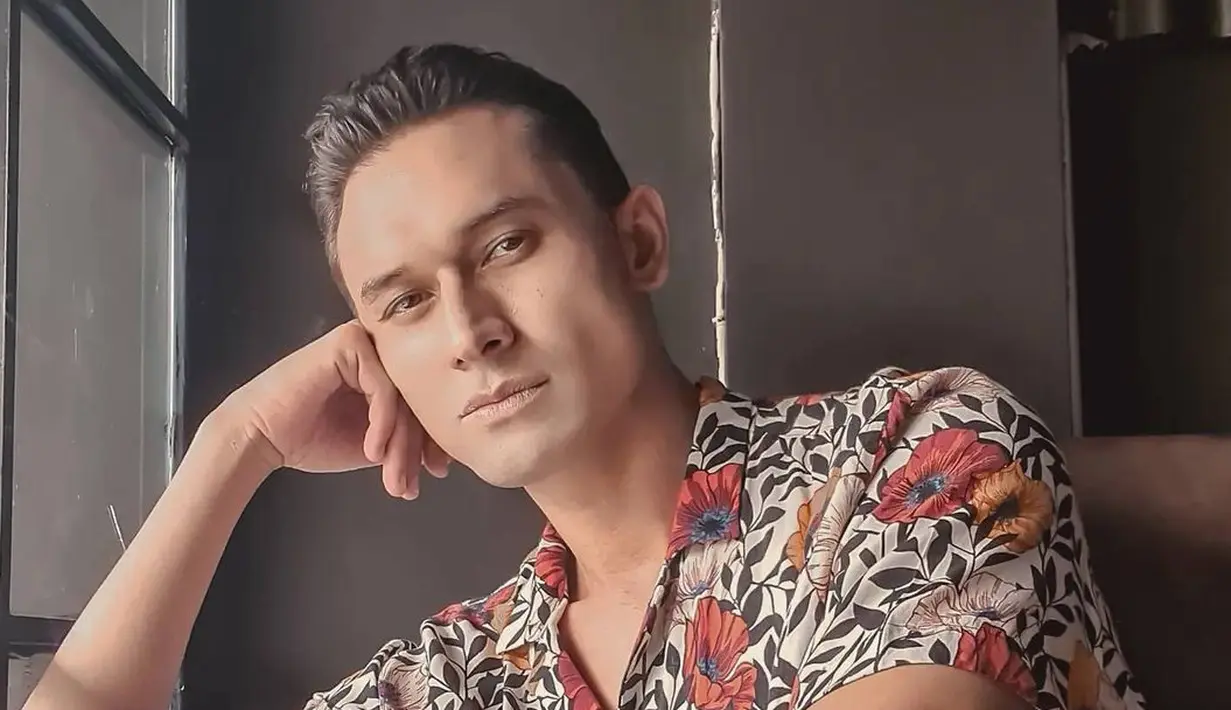 <p>Indra Bruggman Idap Hipertiroid, Akui Berat Badan Turun [Instagram/indrabruggman]</p>