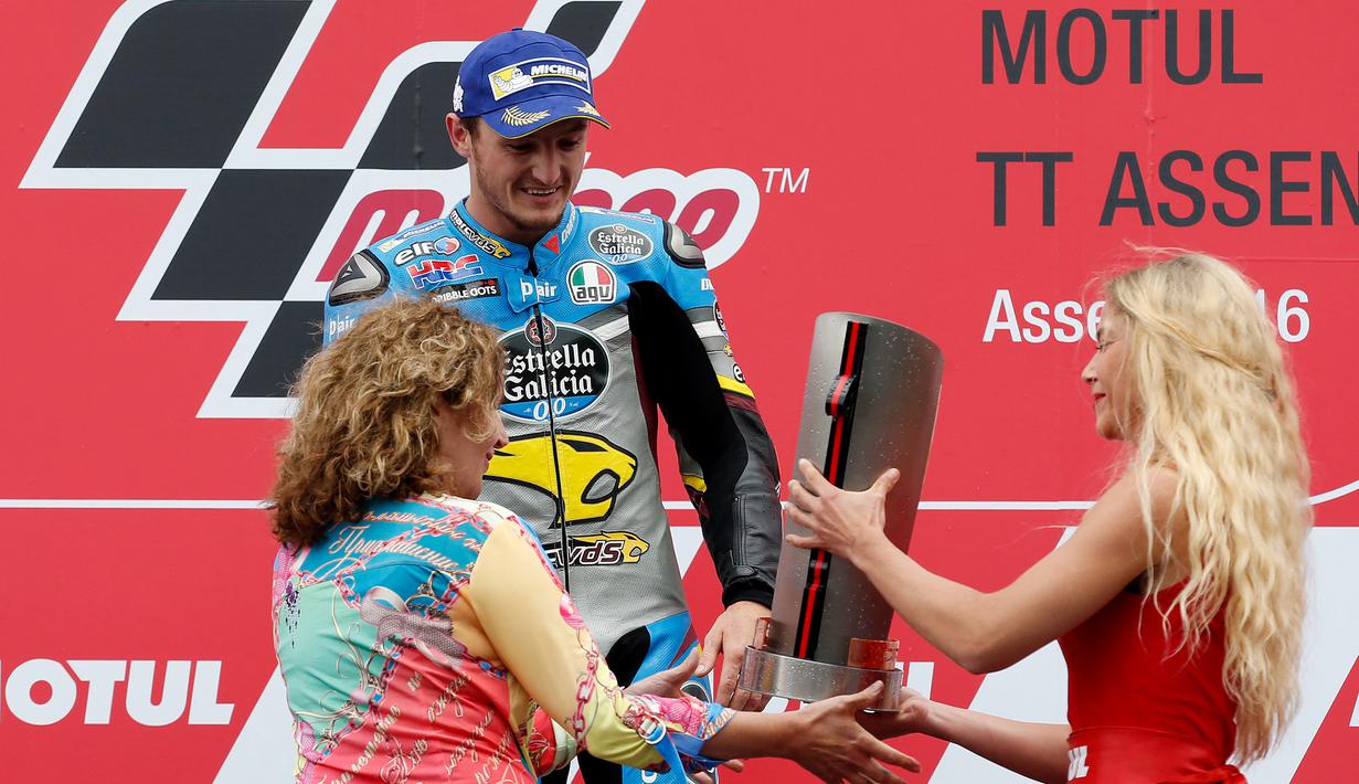 Jack Miller. Pembalap Australia berusia 27 tahun yang baru saja menempati posisi 4 di kelas MotoGP pada GP Mandalika 2022 ini merupakan pembalap favorit di trek basah pilihan para pembalap. Pada 2016, ia mampu juara di MotoGP Belanda 2016 meski start dari posisi 18. (AFP/ANP/Bas Czerwinski)