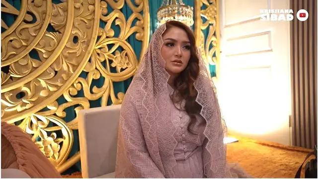 6 Potret Penampilan Siti Badriah di Acara Akikah Anak, Bertema Timur Tengah