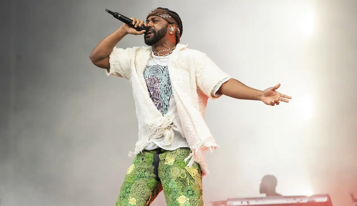 Big Sean tampil pada hari ketiga Festival Musik Lollapalooza di Grant Park, Chicago, Amerika Serikat, 30 Juli 2022. Hampir 100 ribu orang dari seluruh dunia datang ke Festival Musik Lollapalooza 2022 yang menjadi salah satu festival musik terbesar di Amerika Serikat. (Photo by Amy Harris/Invision/AP)