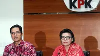 Wakil Pimpinan KPK, Basaria Panjaitan dan Jubir KPK, Febri Diansyah memberi keterangan pers terkait OTT anggaran pendidikan Cianjur di gedung KPK, Jakarta, Rabu (12/12). KPK menetapkan 4 tersangka dengan barang bukti Rp1,5M. (merdeka.com/Dwi Narwoko)