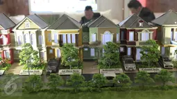 Sejumlah maket perumahan saat pameran Indonesia Properti Expo 2016 di Senayan, Jakarta, Rabu  (17/2). Penjualan properti tahun ini diprediksi mengalami peningkatan di kisaran 5%-10% jika suku bunga acuan BI turun 50 basis poin (Liputan6.com/Angga Yuniar)
