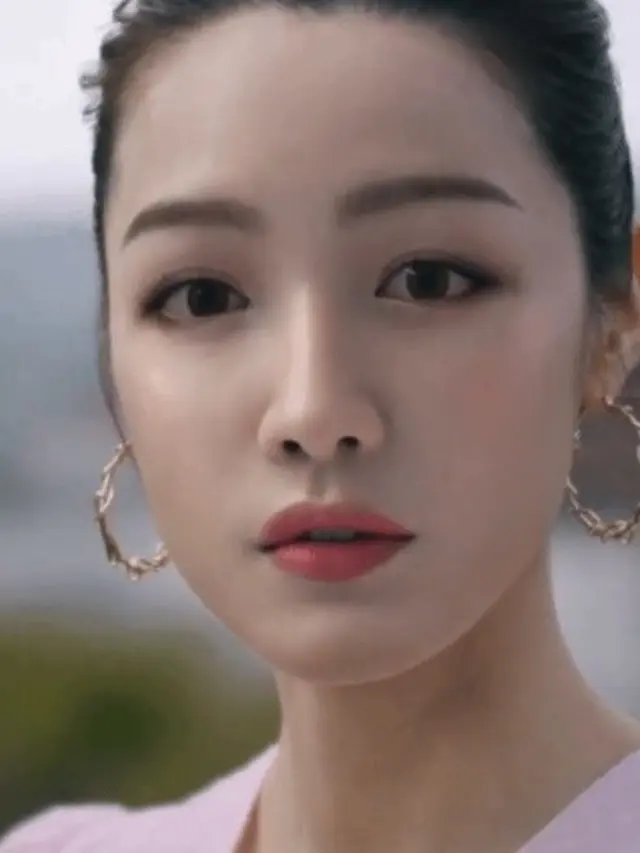 Lucy/dok. Lotte Shoping Mall