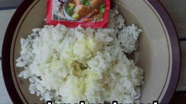 6 Kreasi Menu Sahur Ala Netizen Ini Bikin Geleng Kepala