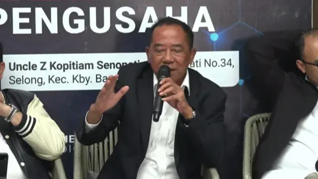 Wakil Ketua Umum Kamar Dagang dan Industri (KADIN) Indonesia, Mulyadi Jayabaya, dalam acara seminar bertajuk Capres Cawapres Harapan Pengusaha, di kawasan Senopati, Jakarta Selatan, Senin (28/8/2023). (sulaeman/Merdeka.com)
