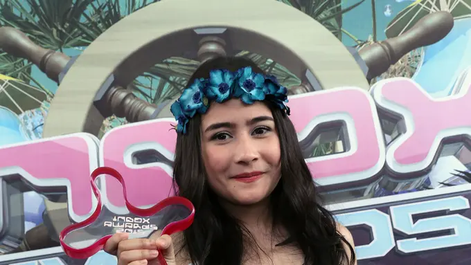 [Bintang] Prilly Latuconsina