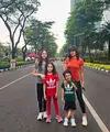 Ussy Sulistiawaty jogging [Instagram/ussypratama]