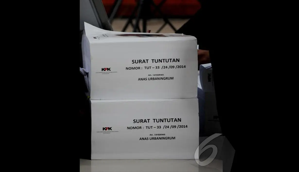 Berkas tuntutan jaksa terhadap Anas terdiri dari 1.791 halaman. Jaksa tidak membacakan semua, hanya hal yang penting saja, Jakarta, Kamis (11/9/2014) (Liputan6.com/Andrian M Tunay)