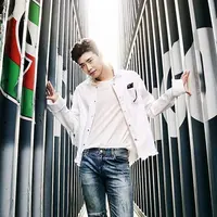 Lee Jong Suk dikabarkan sudah mulai sibuk syuting drama terbarunya yang berjudul Hymn of Death. Kabarnya ia mulai syuting sejak 15 April lalu. (Foto: instagram.com/jongsuk0206)