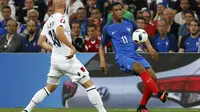 Melempem di Piala Eropa, WAGs Seksi Ini Sindir Martial