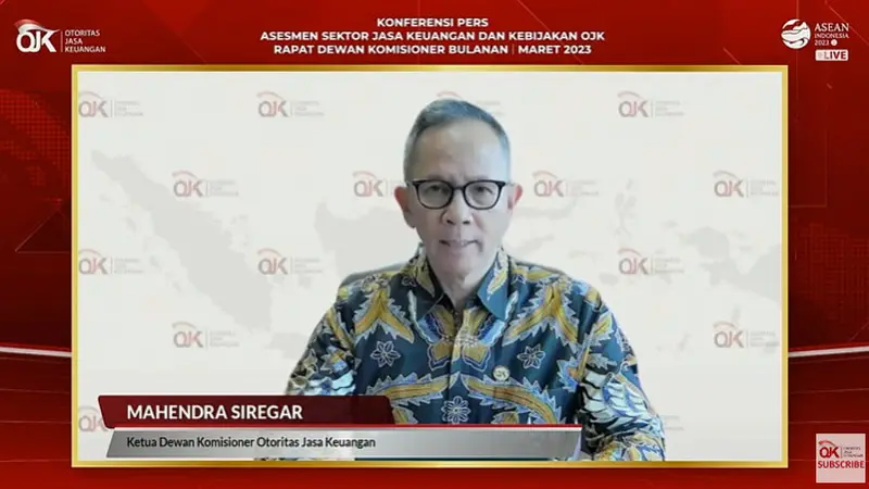 Ketua Dewan Komisioner Otoritas Jasa Keuangan (DK OJK) Mahendra Siregar