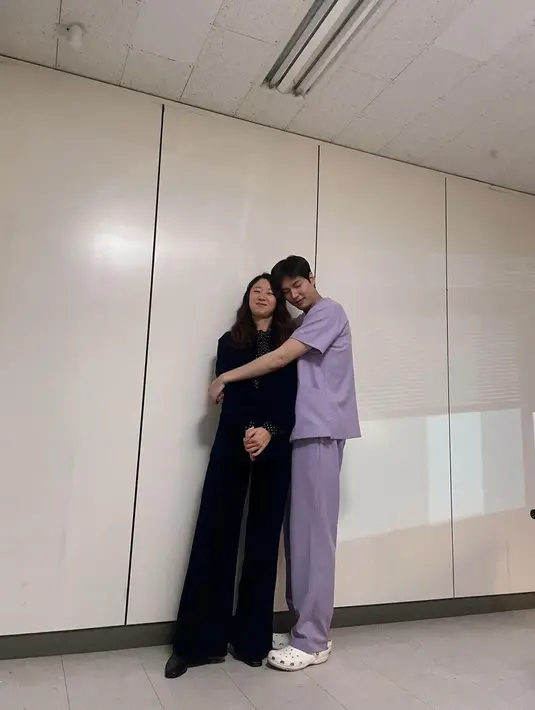 Lee Min Ho di balik layar drakor When the Stars Gossip. (Instagram/ actorleeminho)